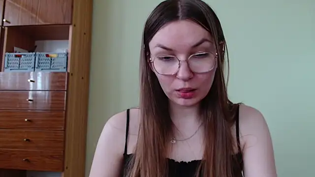 LooveELLYx webcam