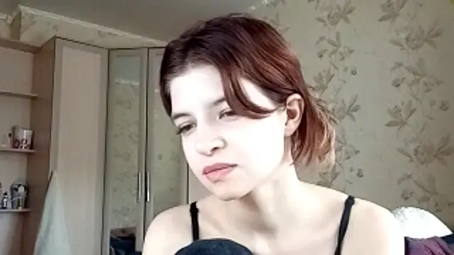 LowkeyIndigo webcam