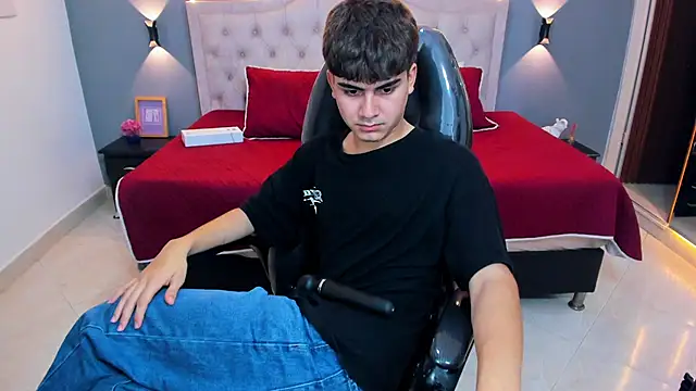 Tommy18__ webcam