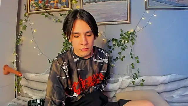 SolarFringe live sex cam