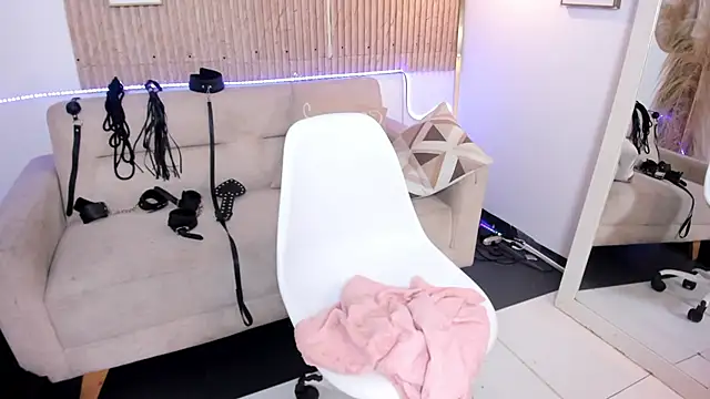 RACHEL_EV webcam