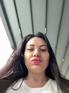 Wet__Bunny webcam