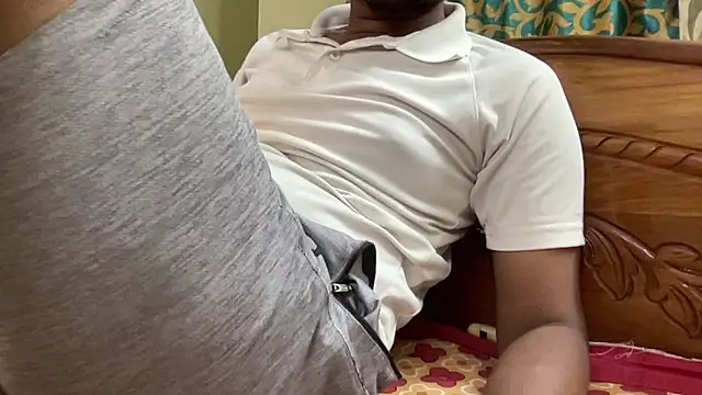 Slave_Aryan webcam