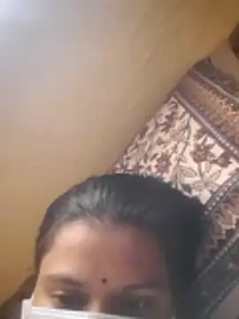 kirti-sharma webcam