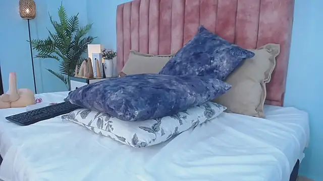 nana_levy webcam