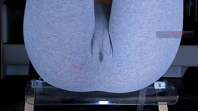 Cameltoe_squirt_inPants webcam