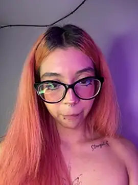 valen-foxx1 - Valen-Foxx1's free webcam - UK Sex Cams