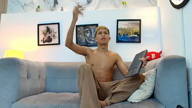 GOLD_BOYS webcam