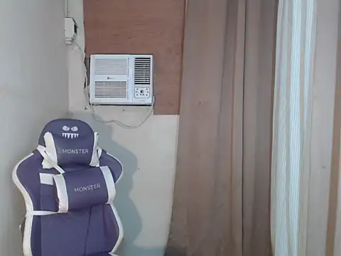 Ur_Goddes_Barbie webcam