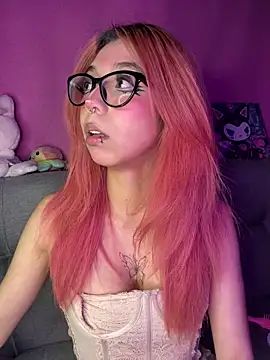 Valen-Foxx1 webcam