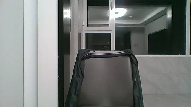 nole_china7 (Ask my age) - talk / fun / cum