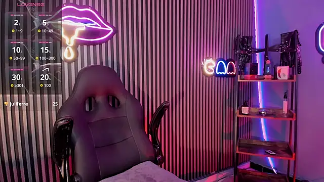 Maximoking26 webcam