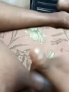 indianshine (Ask my age) - Cum shot