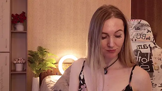 Hello_Lisha webcam
