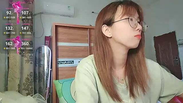 Lili_666 webcam
