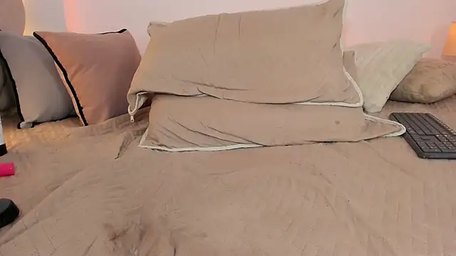 _luuciana_ webcam