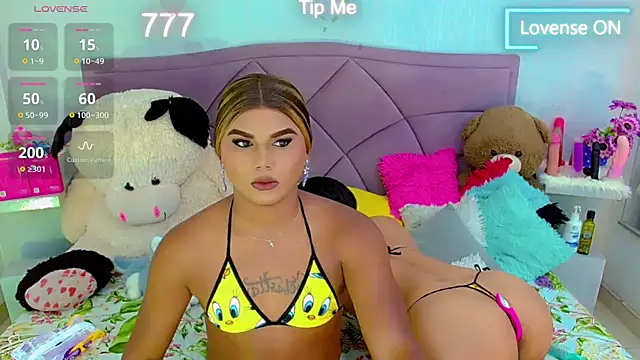 party_duo_trans webcam