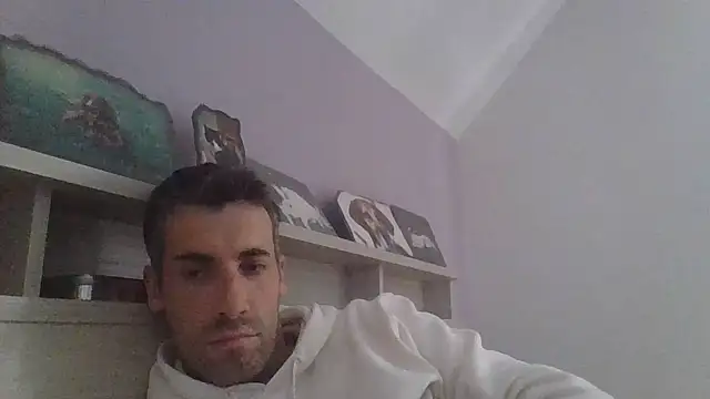 JulioIsHere4you webcam