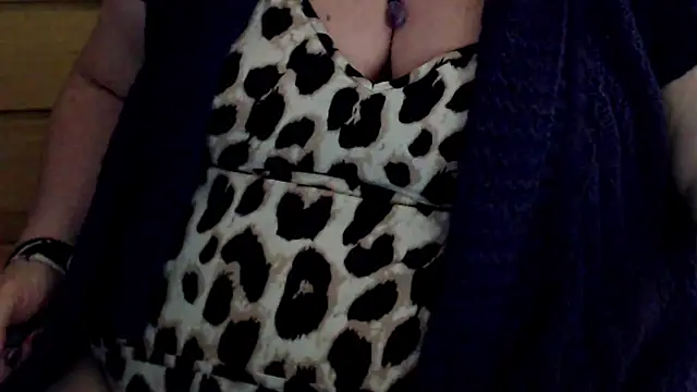 mayasmith (Ask my age) - cum show