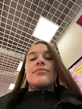 kishamur (F young) - Twerk above camera