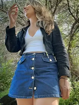 wonder_kari (F young) - CompletelyNaked fuck pussy in the park