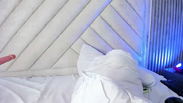 SarahRizof webcam