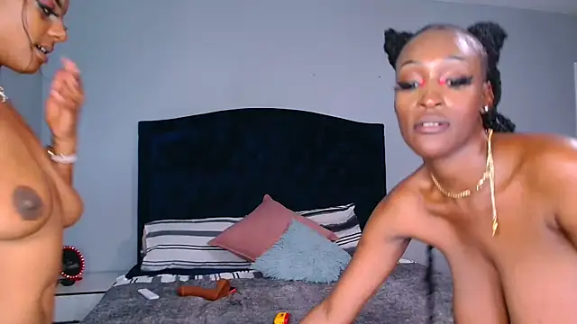 VeryGoodBadGirl1 webcam