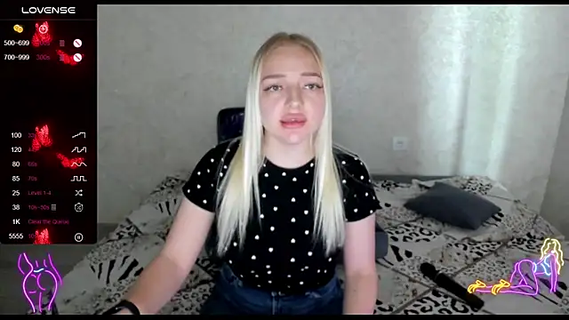Stella__Cox webcam