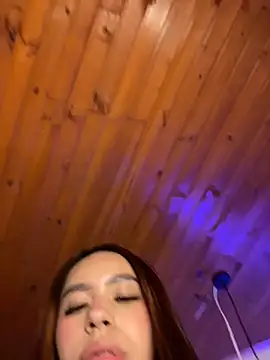 Karina16_pink webcam