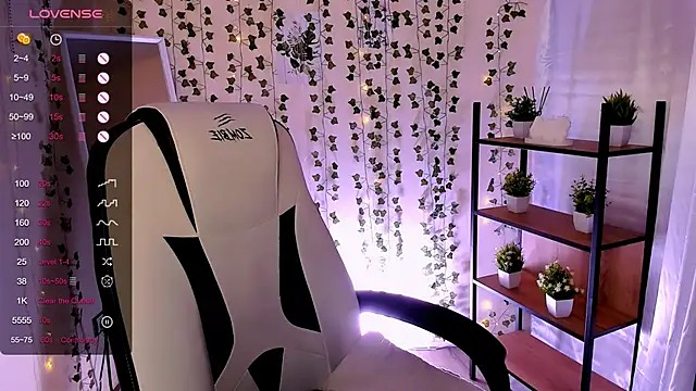 LinaBlossom_ webcam