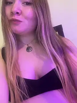 Amalie_Smith webcam