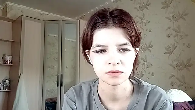 LowkeyIndigo webcam