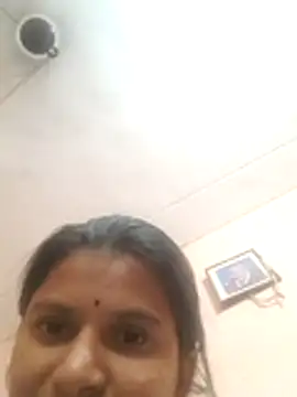 kirti-sharma webcam stripchat model stream image