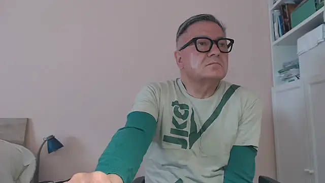 you6me (M grandpa) - Naked show cum