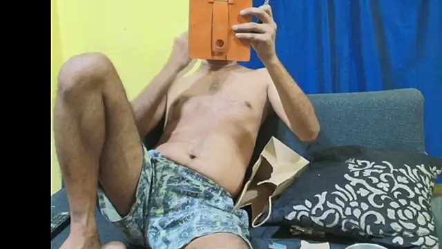 Cute_boy2000 webcam