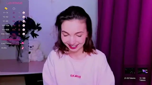KindHazelHere_ webcam