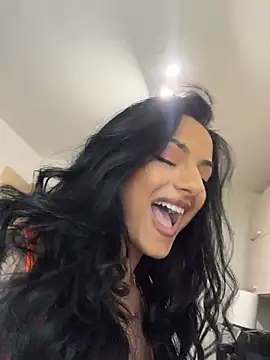 nnnoire - NNNoire's free webcam