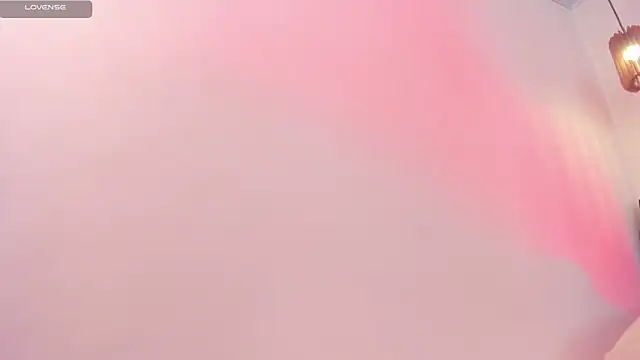 dolly_zoe webcam
