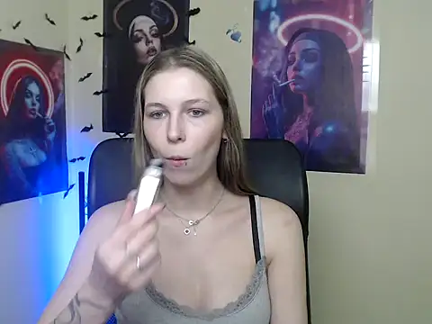 StrangerGi webcam