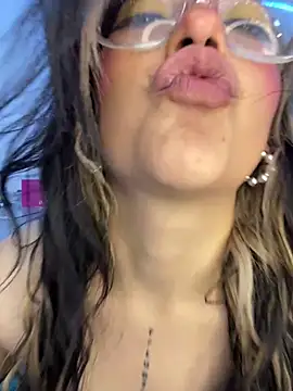 Luna_SofiaXX webcam