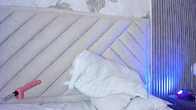 SarahRizof webcam