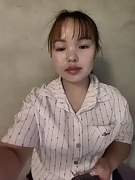 Mina_xYx webcam