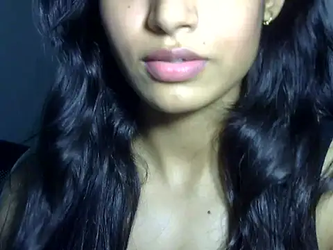 lusty_tanu webcam