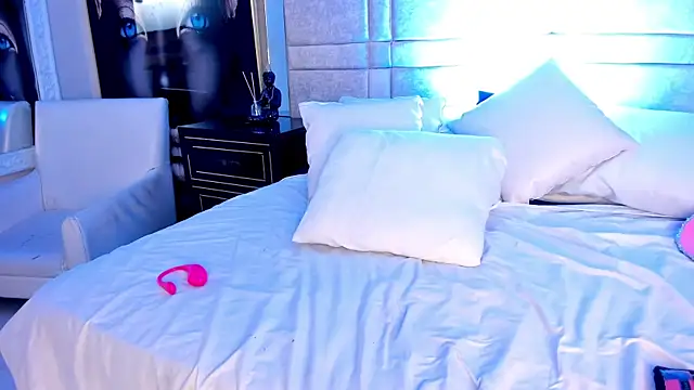 SamaanthaMiller webcam