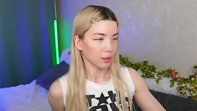 LindaThackerr webcam