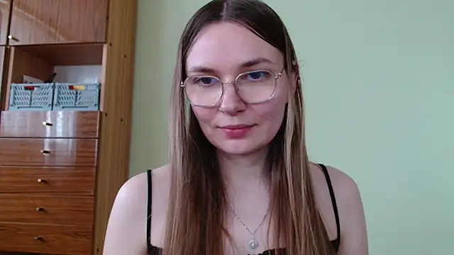 LooveELLYx webcam