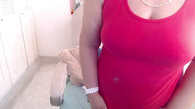 leonela_69 webcam