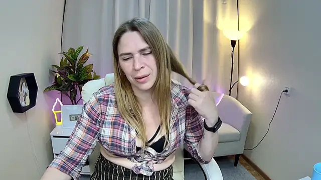 TessaDaybreak webcam