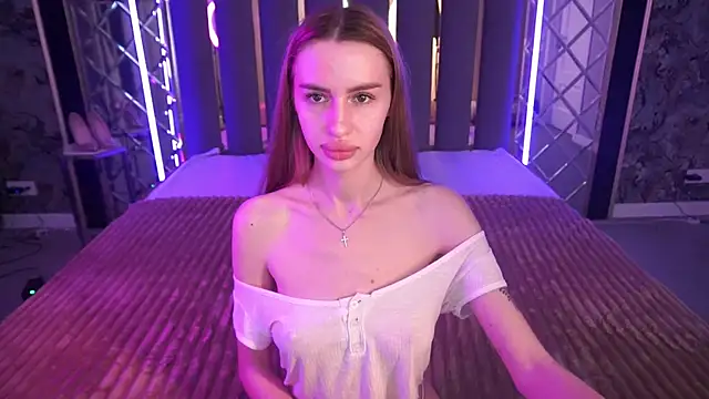 snow_whiteeex (Ask my age) - naked 5 min