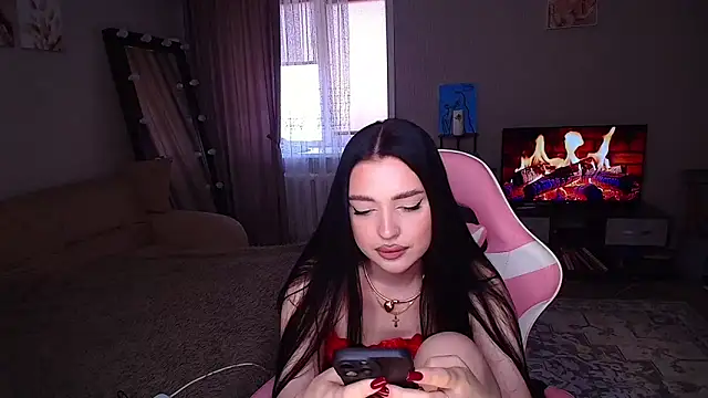 yoursLina webcam